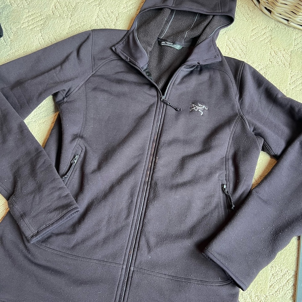Arc’teryx Fleece Lined Zip-Up Hoodie